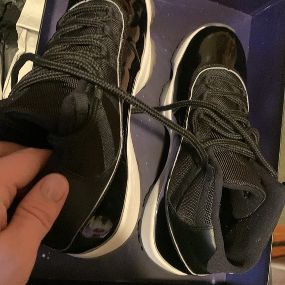 Space jam retro 11 Jordan’s like new - Picture 17 of 17